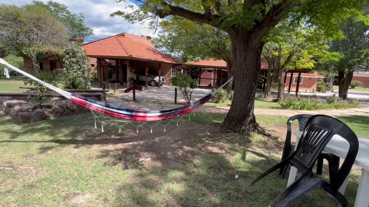 Cabanas Agua Que Brilla Mina Clavero Luaran gambar