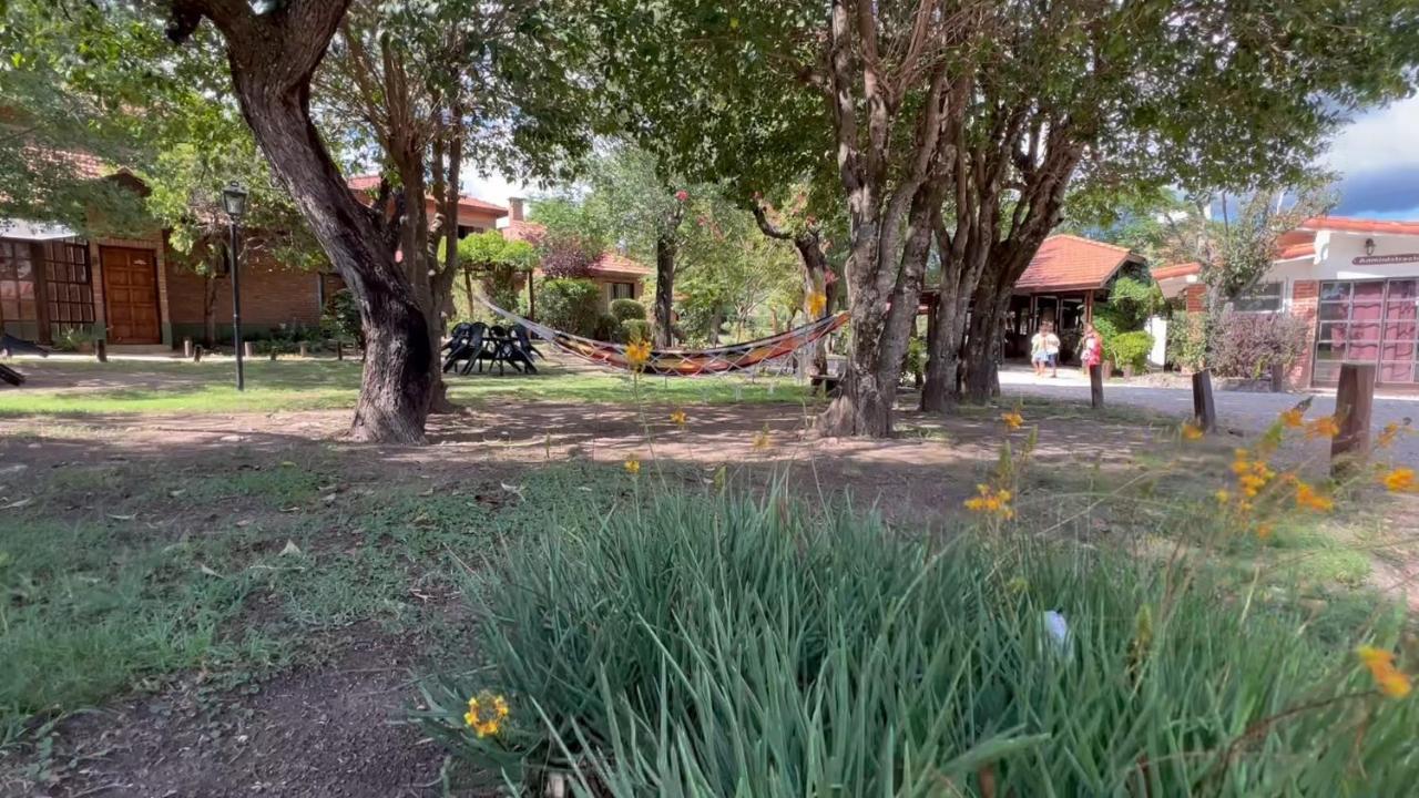Cabanas Agua Que Brilla Mina Clavero Luaran gambar