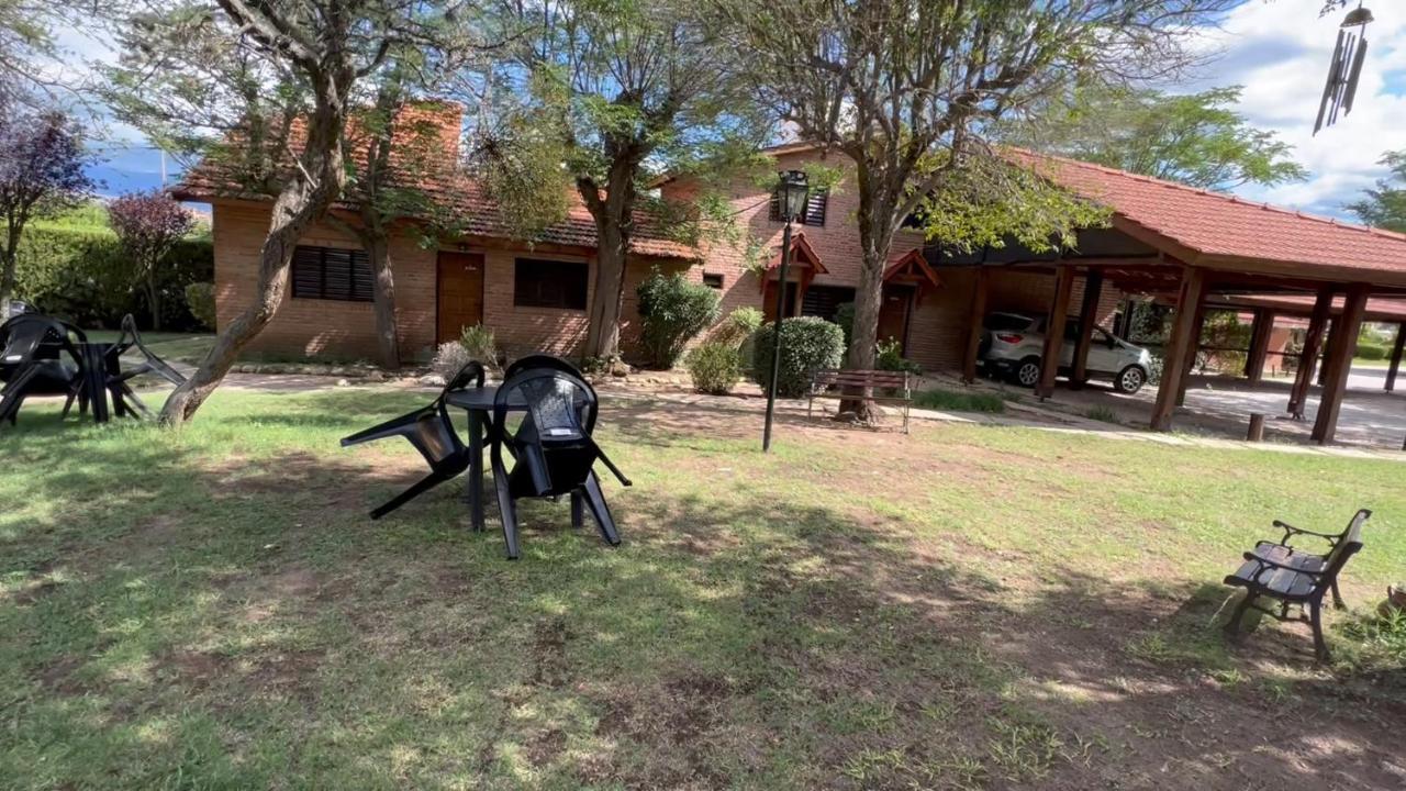 Cabanas Agua Que Brilla Mina Clavero Luaran gambar